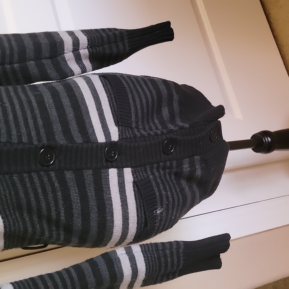 Black & Grey Striped Daytrip Cardigan - Picture 6 of 8